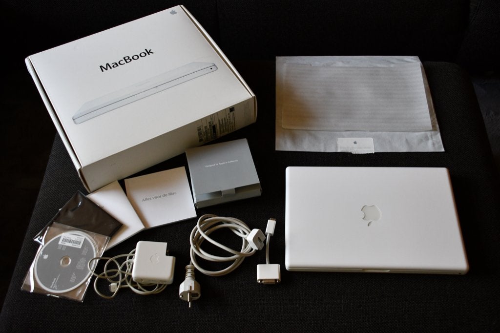 Vintage Apple MacBook 13 Inch 2,3 Ghz Intel Core 2 Duo A1181, Computers en Software, Vintage Computers, Ophalen of Verzenden, Apple
