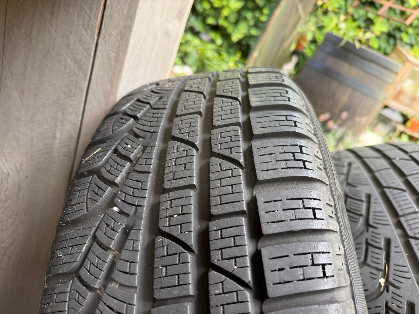4x Pirelli winterbanden op OXXO lichtmetalen velgen, Auto-onderdelen, Banden en Velgen, Ophalen, Gebruikt, Banden en Velgen, 17 inch