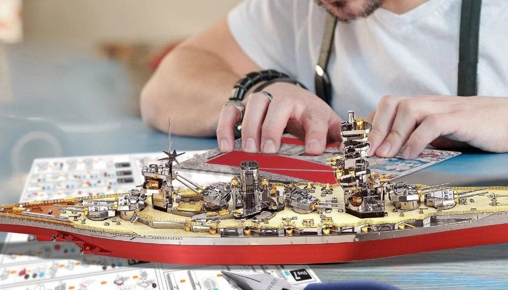 Fuso slagschip - metalen bouwpakket 330 onderdelen, Ophalen of Verzenden, Nieuw, Overige merken