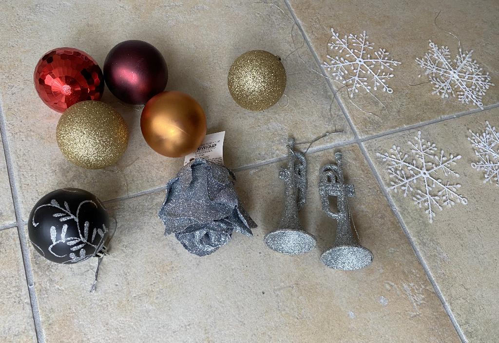 Kerstdecoratie, Kerstballen, slingers, Kerstboom standaard, Diversen, Kerst, Ophalen of Verzenden, Zo goed als nieuw