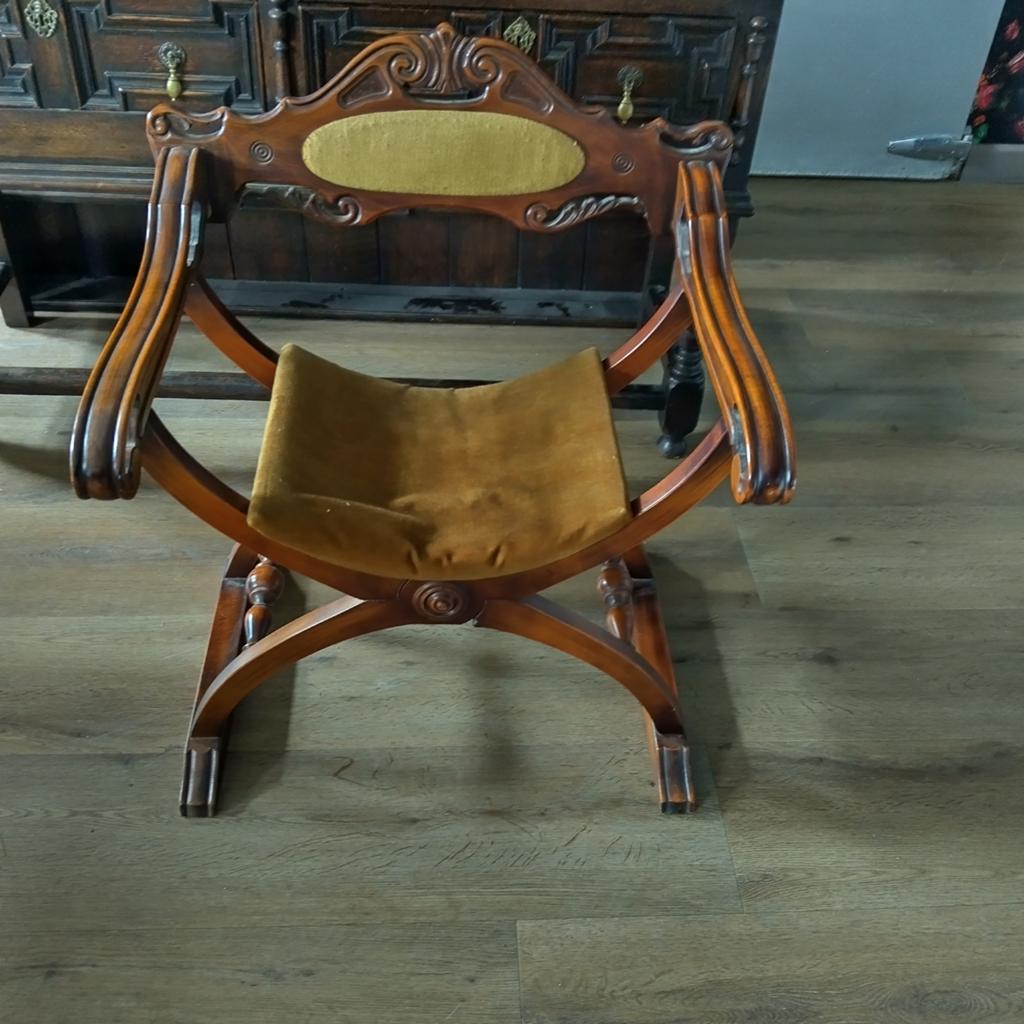 Antieke Savonarola stoel - Elegant en decoratief, Ophalen
