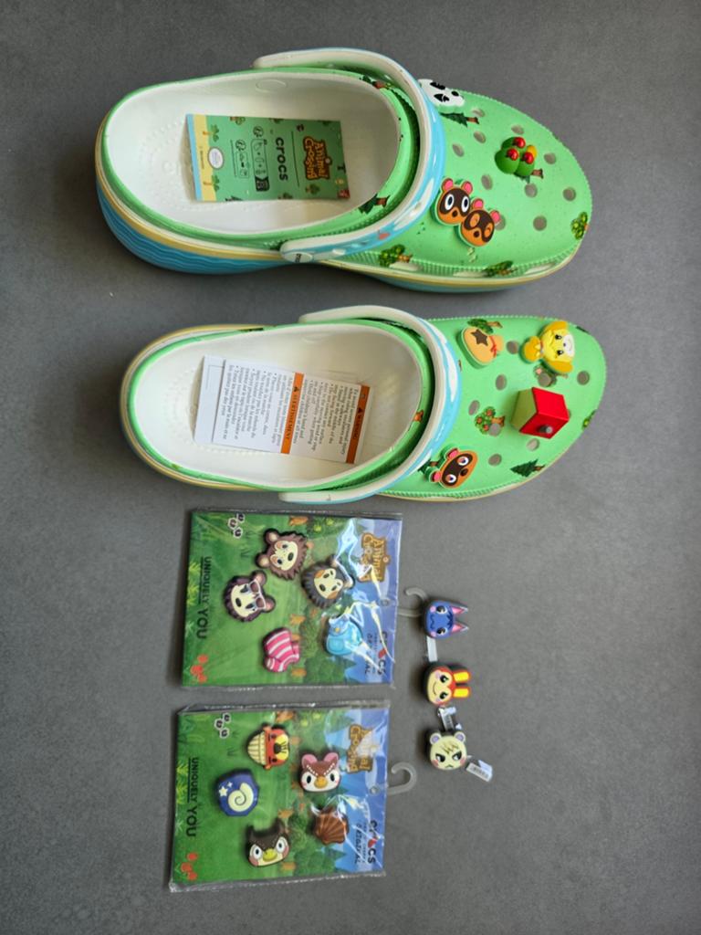 Animal crossing Crocs maat 42-43, Klompen, Nieuw, Ophalen of Verzenden, Overige kleuren