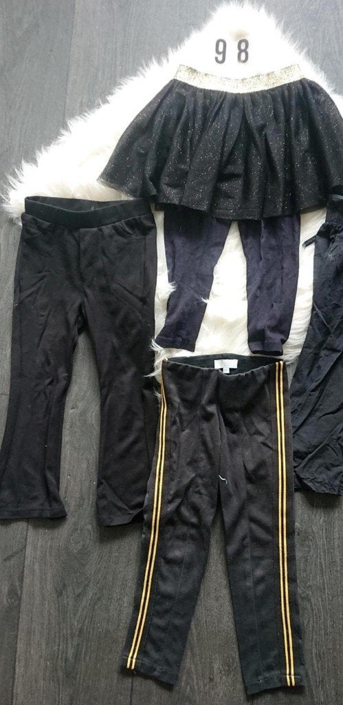 Bundel zwarte broeken 3 stuks maat 98, Kinderen en Baby's, Kinderkleding | Maat 98, Ophalen of Verzenden, Gebruikt, Meisje, Broek