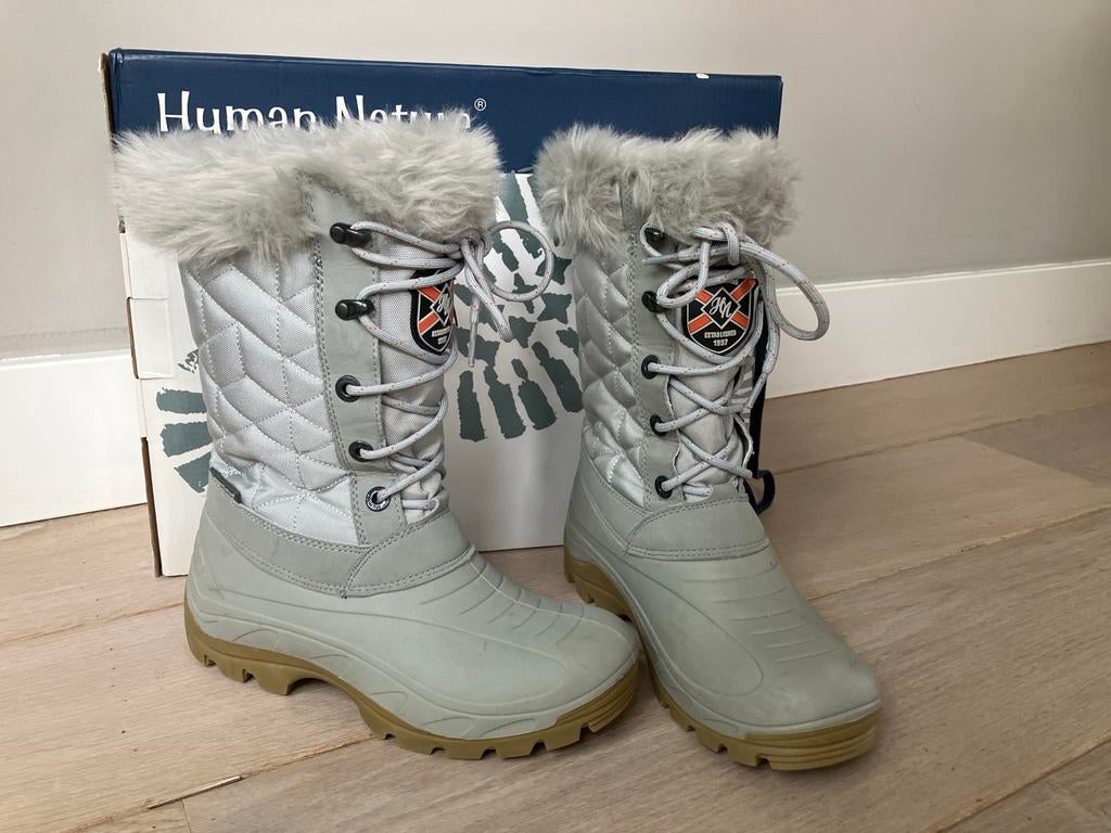 Human Nature Snowboots Maat 37/38 - Zo goed als nieuw, Kleding | Dames, Schoenen, Ophalen, Zo goed als nieuw, Grijs, Snowboots