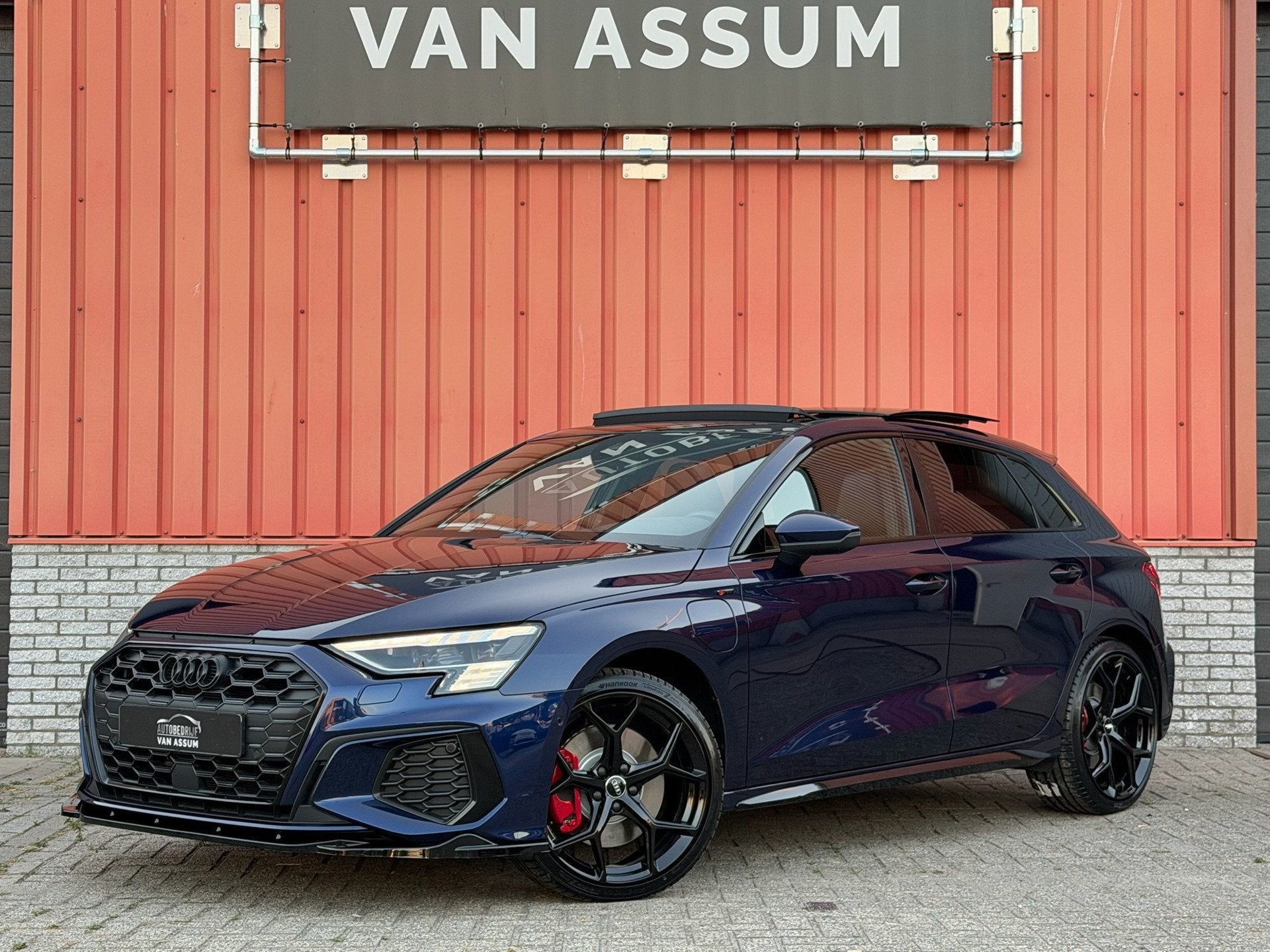 Audi A3 Sportback 45 TFSI e S-Line Pano RS-Stoelen Camera Sf, Auto's, Audi, 4 cilinders, 150 pk, Blauw, Plug-in hybride