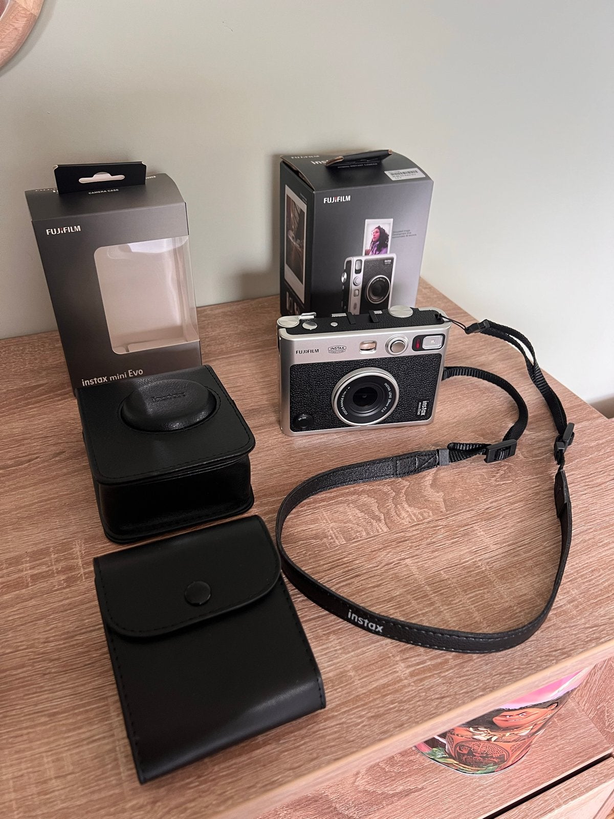 Fujifilm Instax Mini Evo - Zo goed als nieuw, Audio, Tv en Foto, Fotocamera's Digitaal, 14 megapixels, Bluetooth, Screenprotector