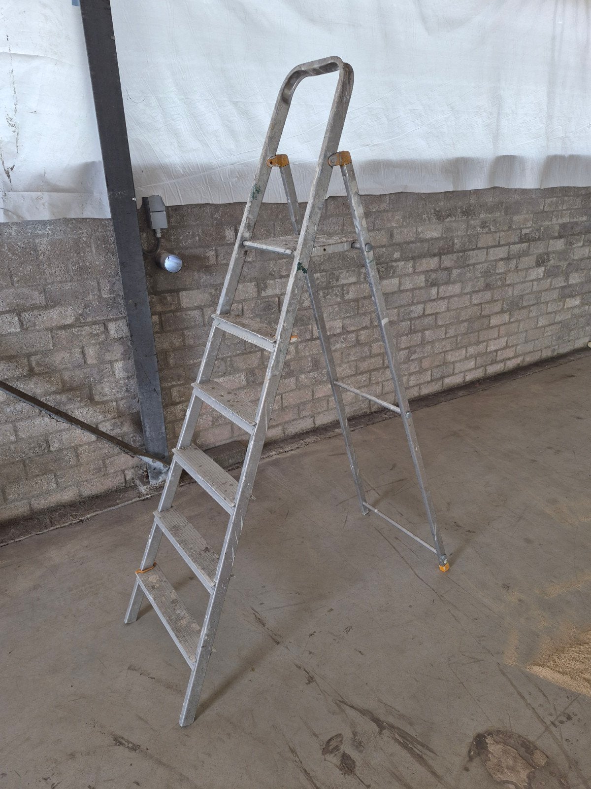 Aluminium ladder 175cm, Doe-het-zelf en Verbouw, Ladders en Trappen, Ophalen, Gebruikt, Ladder, Opvouwbaar of Inschuifbaar