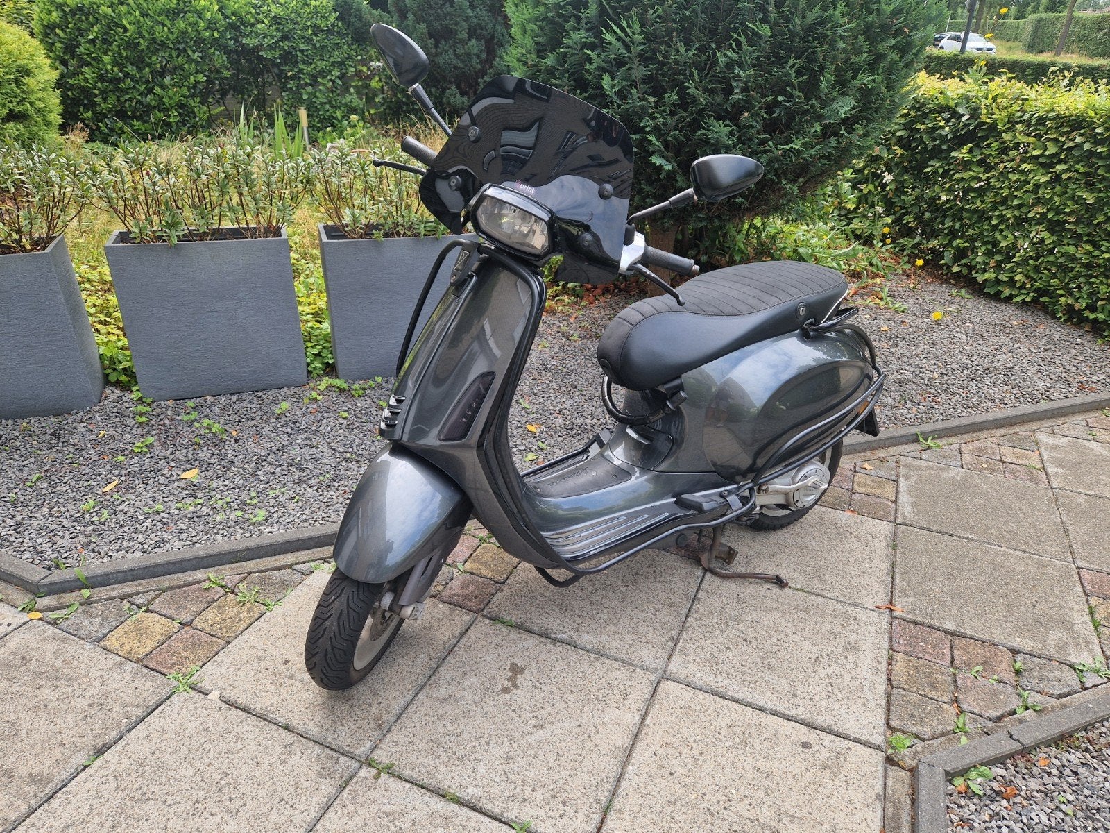 Vespa sprint 4T 4V, Fietsen en Brommers, Brommers | Vespa, Zo goed als nieuw, Ophalen