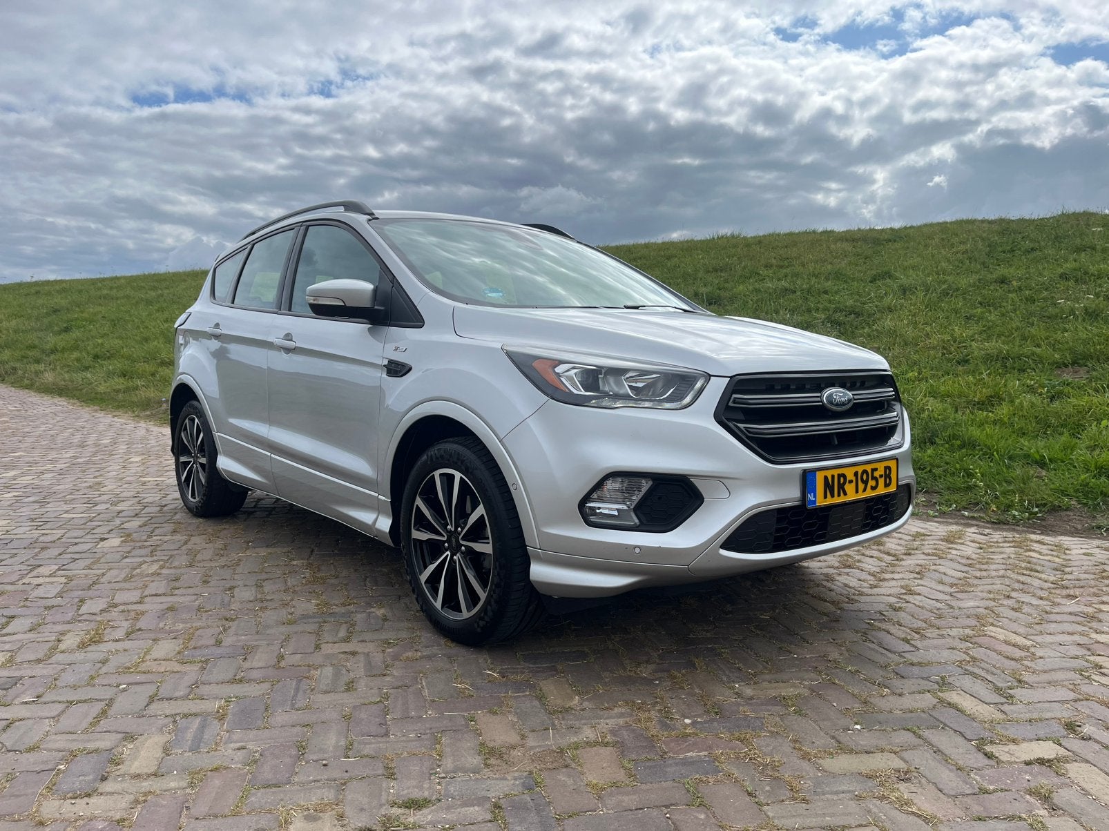 Ford Kuga 1.5 STline 150pk Trekhaak | Camera | Winterpakket