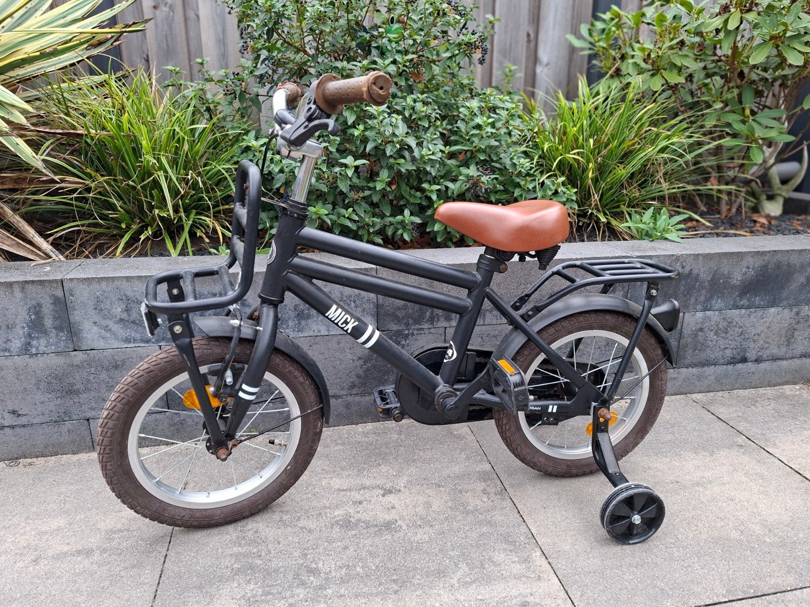 Nogan Mick kinderfiets 14 inch met zijwieltjes, Fietsen en Brommers, Fietsen | Kinderfietsjes, Ophalen, Zijwieltjes, Gebruikt
