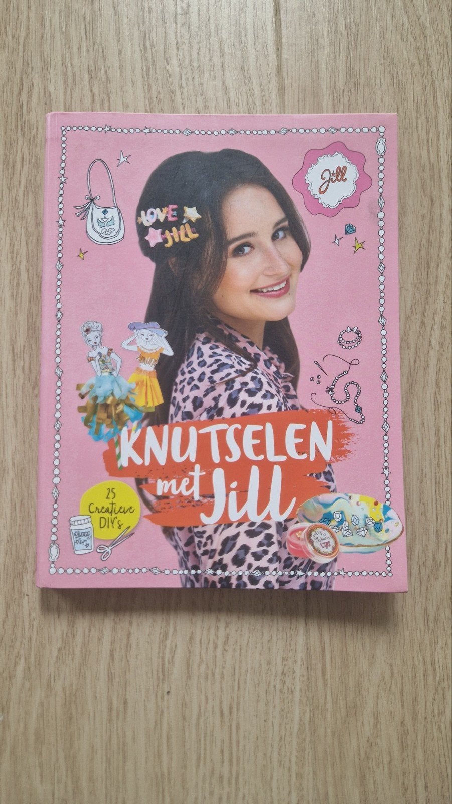 Jill Schirnhofer - Knutselen met Jill, Ophalen of Verzenden, Gelezen, Jill Schirnhofer