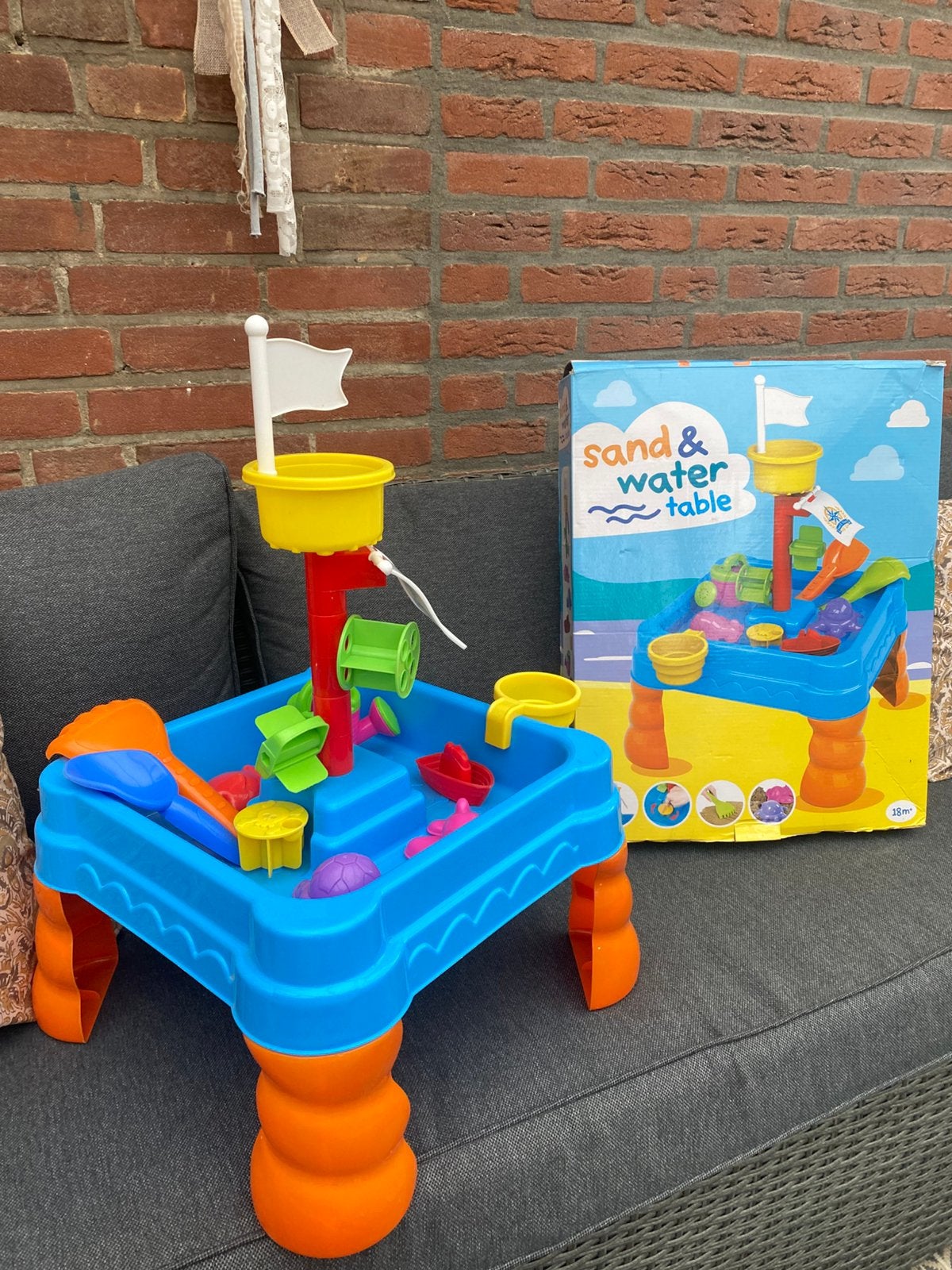 Zand- en watertafel voor de allerkleinste, Ophalen, Zo goed als nieuw
