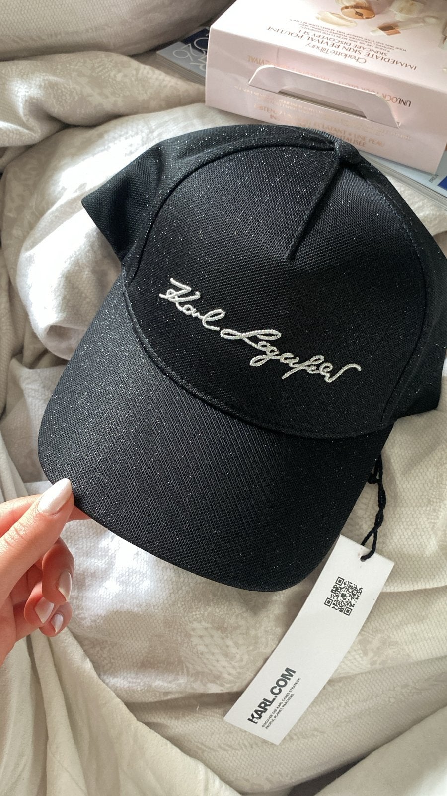 Karl Lagerfeld pet met glitter en logo, Ophalen of Verzenden, Nieuw, One size fits all, Pet