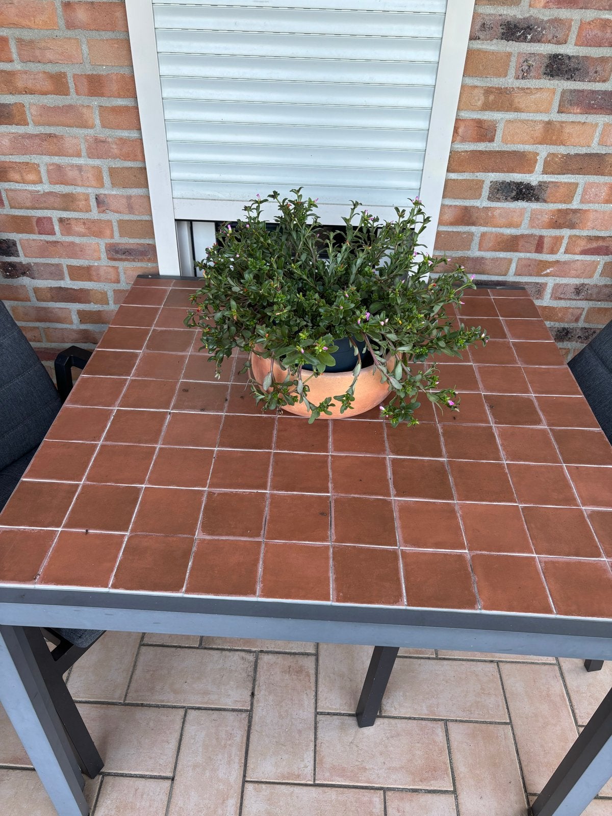 Buitentafel met terracotta tegels en antraciet poten, Ophalen, Gebruikt, Vierkant, Overige materialen