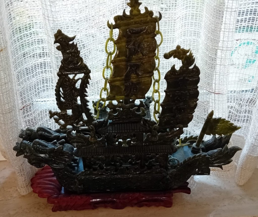 Groot Chinees jade scheepsmodel, Ophalen, Natuurlijk materiaal, 38 cm, Overige typen