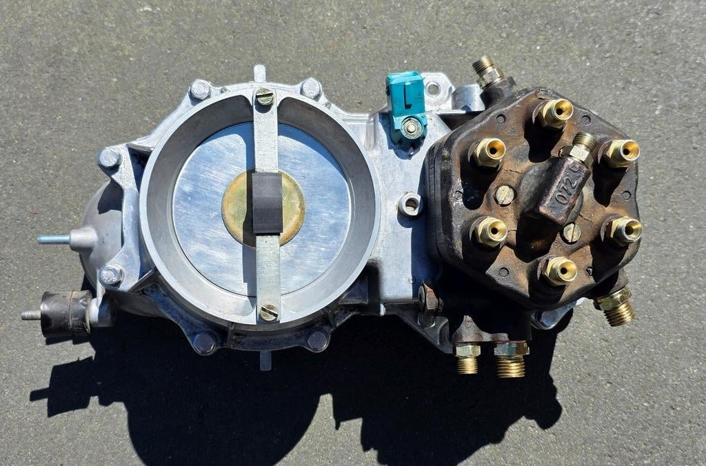Spinnekop 0438100011 0438120032 W116 W123 R107 C107 W460, Auto-onderdelen, Brandstofsystemen, Ophalen, Gebruikt, Mercedes-Benz