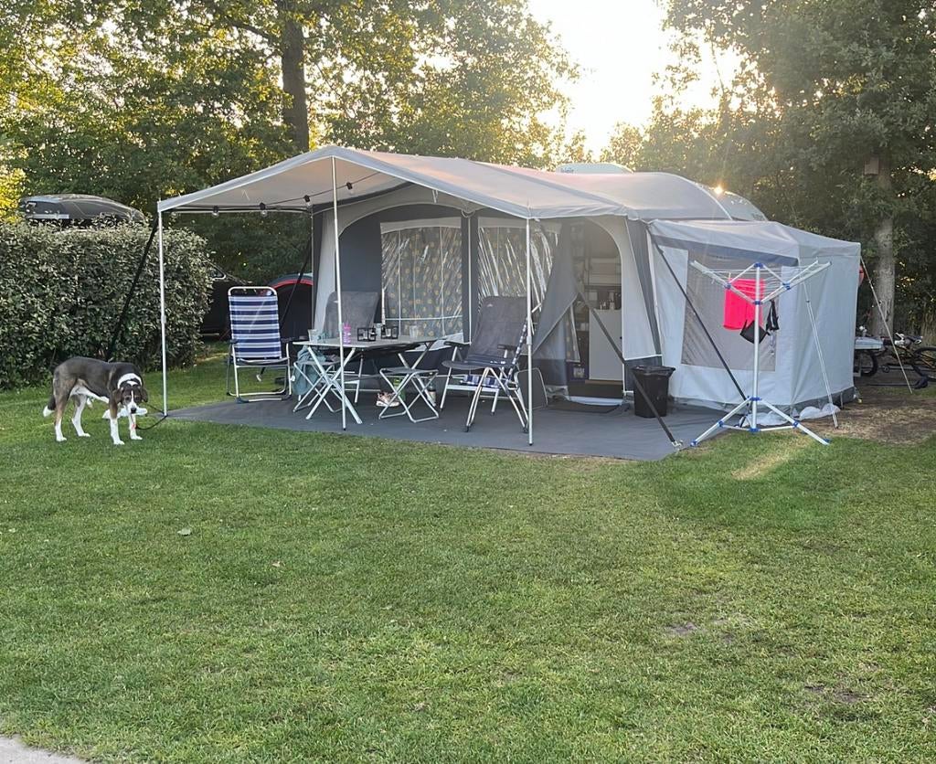 Beyerland Vitesse 400 D - Compacte en complete caravan, Stabilisator, Omvormbare zithoek, Kleine zit, 750 - 1000 kg
