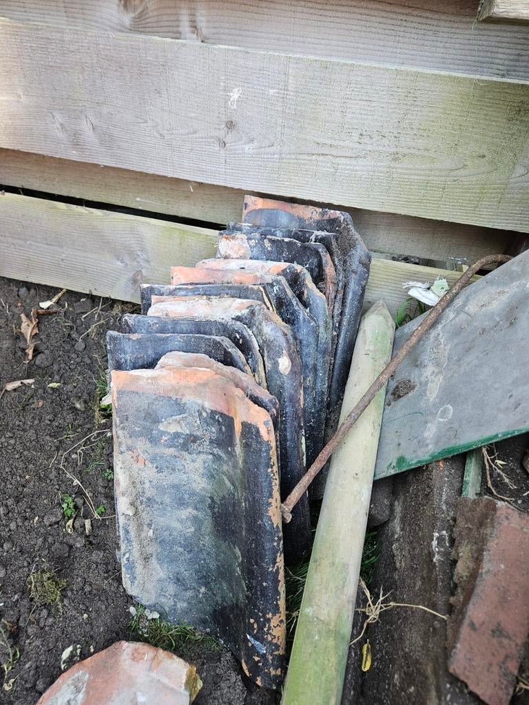 Oud hollandse dakpannen, zwart  geglazuurd, Doe-het-zelf en Verbouw, Dakpannen en Dakbedekking, Ophalen, Gebruikt, Steen of Klei