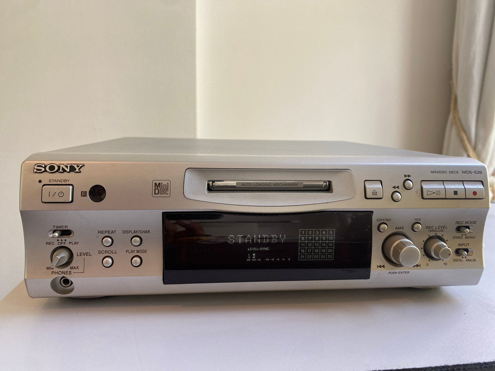 Sony MDS-S39 MiniDisc Deck MD speler recorder zilver, Privacyoffice.SEU@sony.com, Ophalen of Verzenden, Minidisc-recorder, Fabrikant: Sony Europe B.V.
