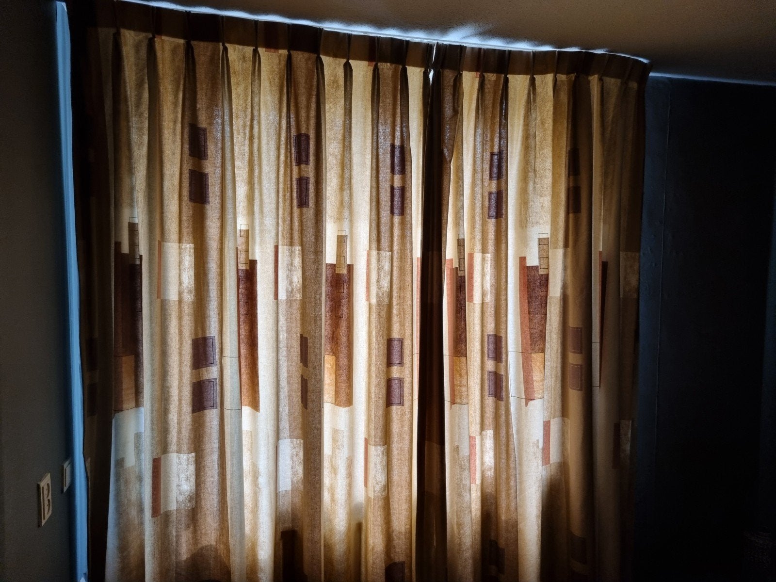 Beige geblokte gordijnen - 237 cm hoog, Ophalen of Verzenden, Beige, Gordijn