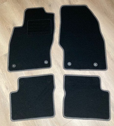 Mattenset voor een Opel Corsa type D, Auto-onderdelen, Interieur en Bekleding, Info@schoenek.de, Opel, Nieuw, Ophalen of Verzenden