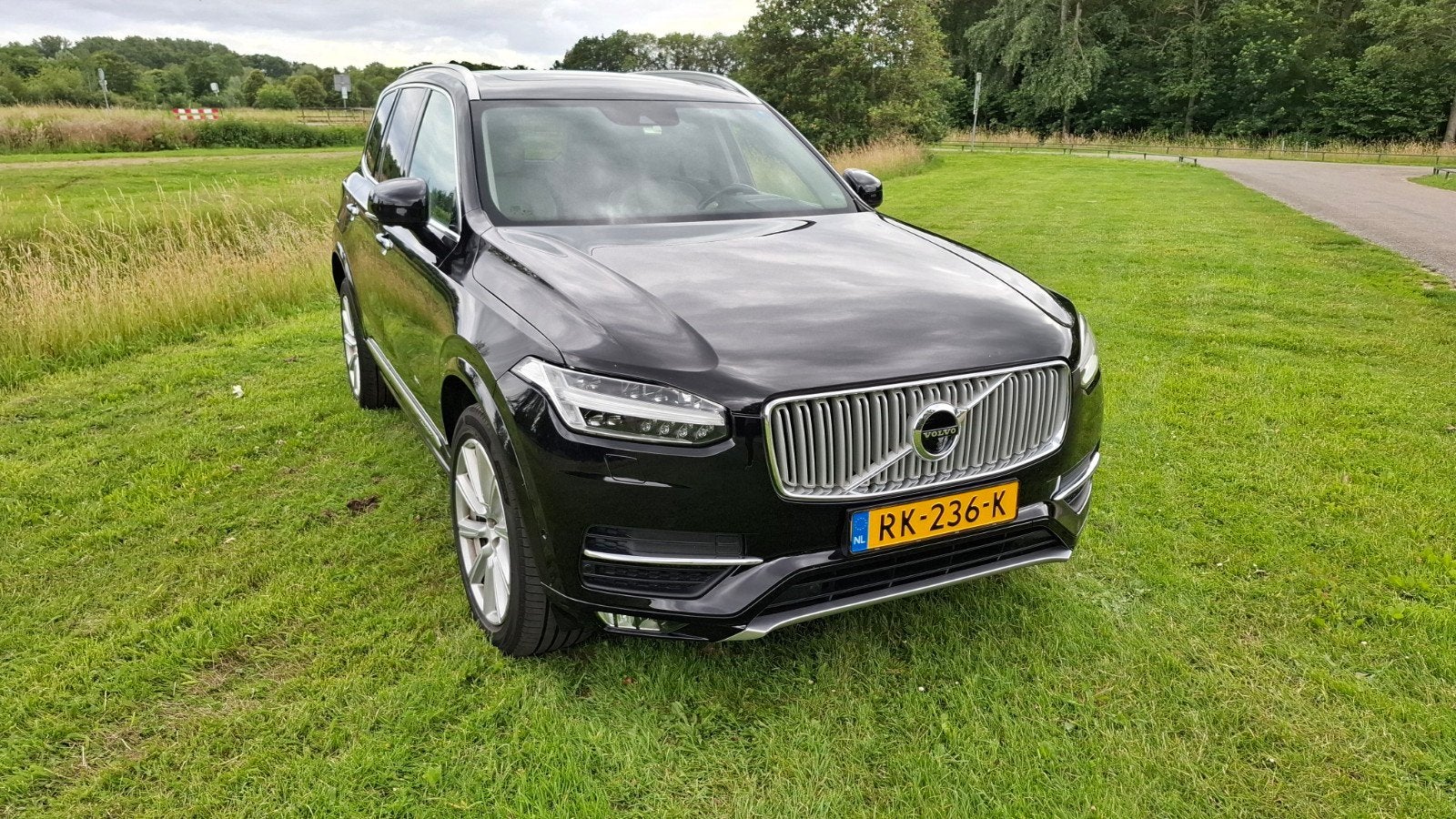 Volvo XC90 D5 Inscription, Beige, 1969 cc, Zwart, Diesel