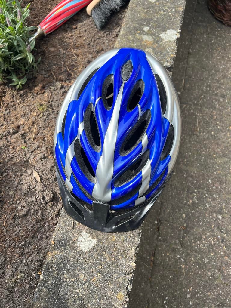 Fietshelm - Blauw/Zilver - Maat M, Fietsen en Brommers, Fietsaccessoires | Fietshelmen, Ophalen of Verzenden, Gebruikt, M, Heer of Dame