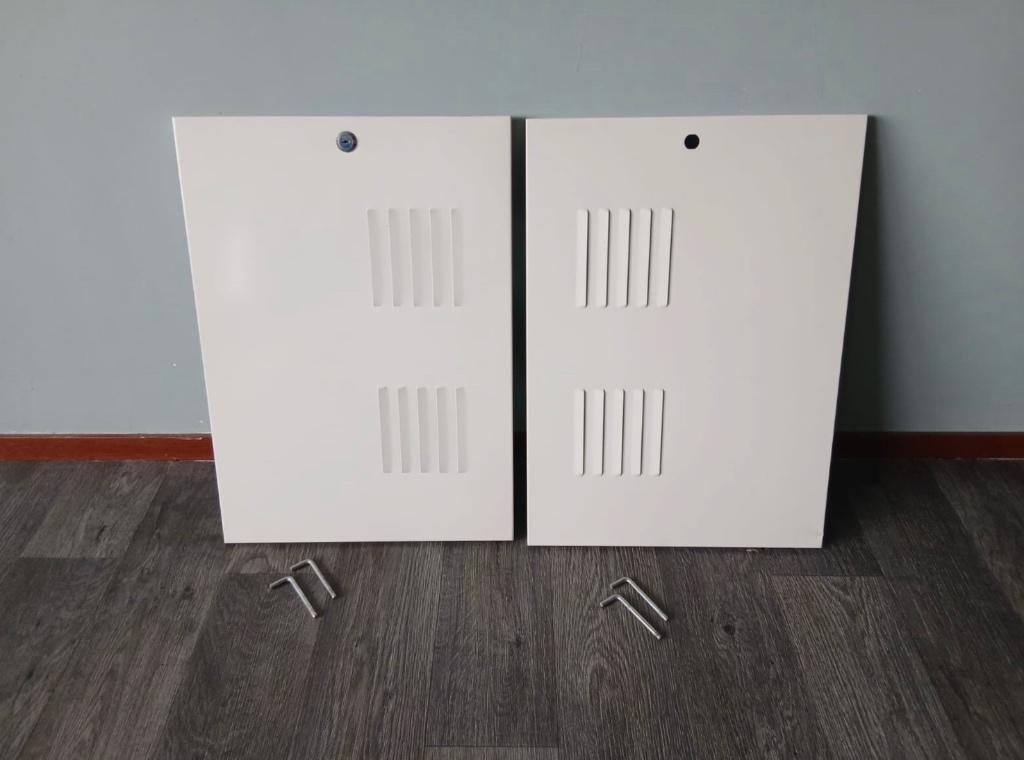 IKEA PS lockerkast deuren incl. scharnieren., Ophalen of Verzenden, Gebruikt, Wit glans metaal