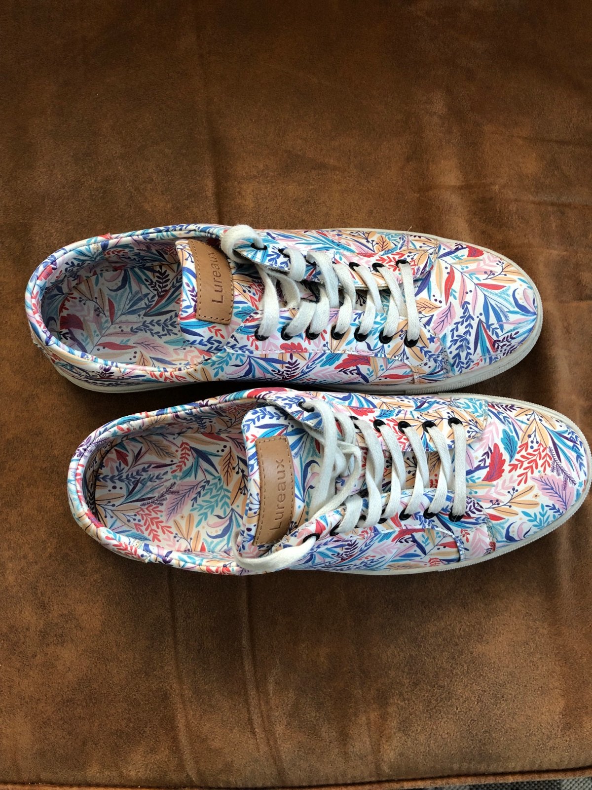 Lureaux sneakers met bloemenprint - Maat 44, Ophalen of Verzenden, Zo goed als nieuw, Overige kleuren, Sneakers of Gympen