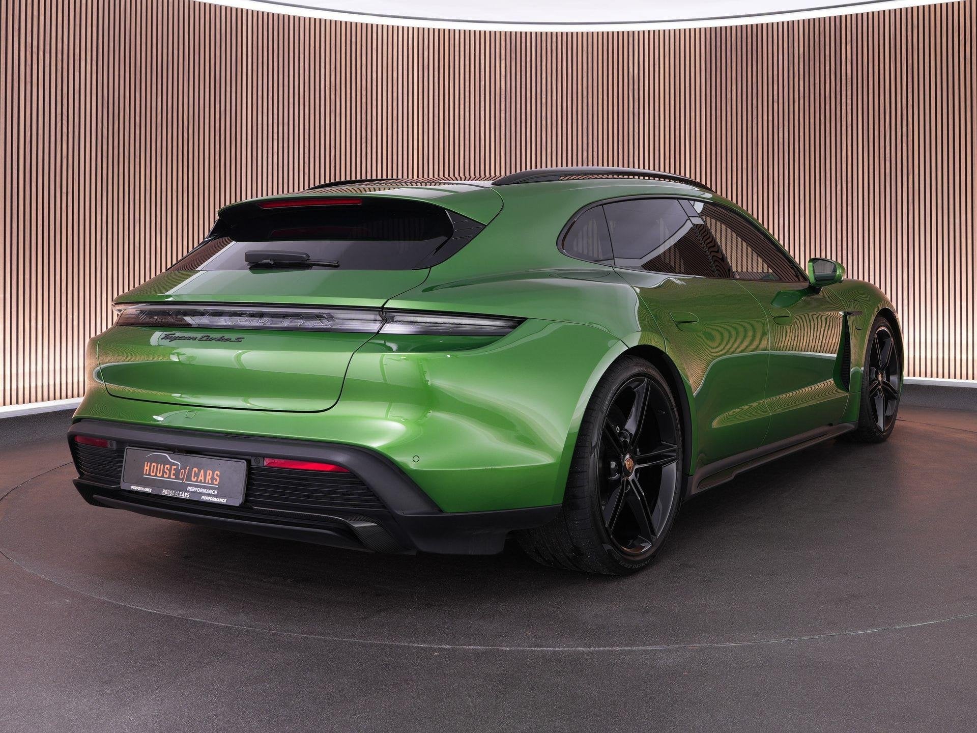 Porsche Taycan Sport Turismo Turbo S 625pk 93 kWh |BTW|PTS M, Auto's, Automaat, Stof, Gebruikt, Zwart