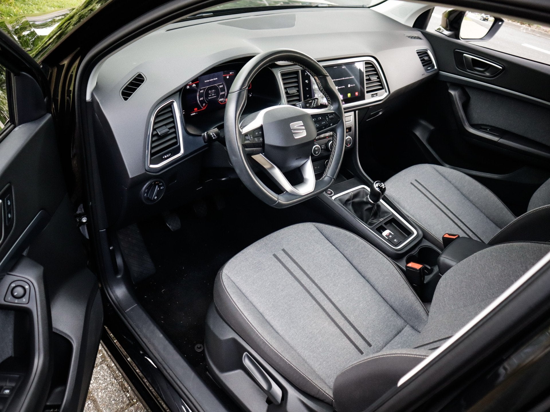 SEAT Ateca 1.0 TSI Style Business Intense 2e-Eig & Keurig-On, Auto's, Seat, Voorwielaandrijving, 12 maanden, Stof, Gebruikt