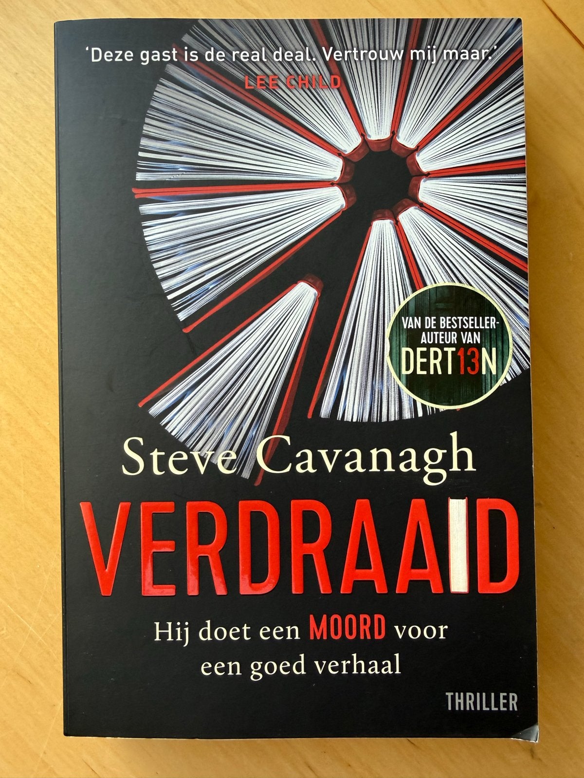 Verdraaid - Steve Cavanagh (Thriller), Ophalen of Verzenden, Zo goed als nieuw