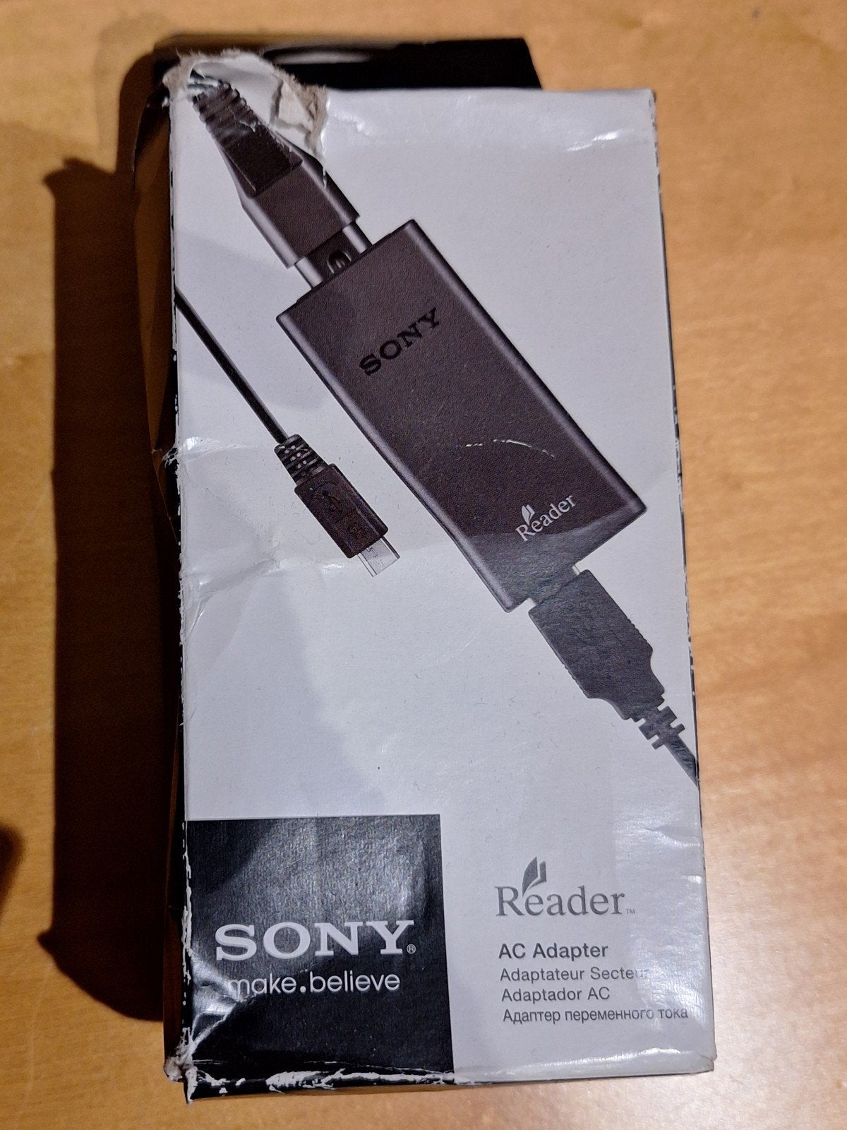 Sony Reader AC Adapter PRSA-AC1A (EU8) - zo goed als nieuw, Overige typen, Ophalen of Verzenden, Zo goed als nieuw, Sony