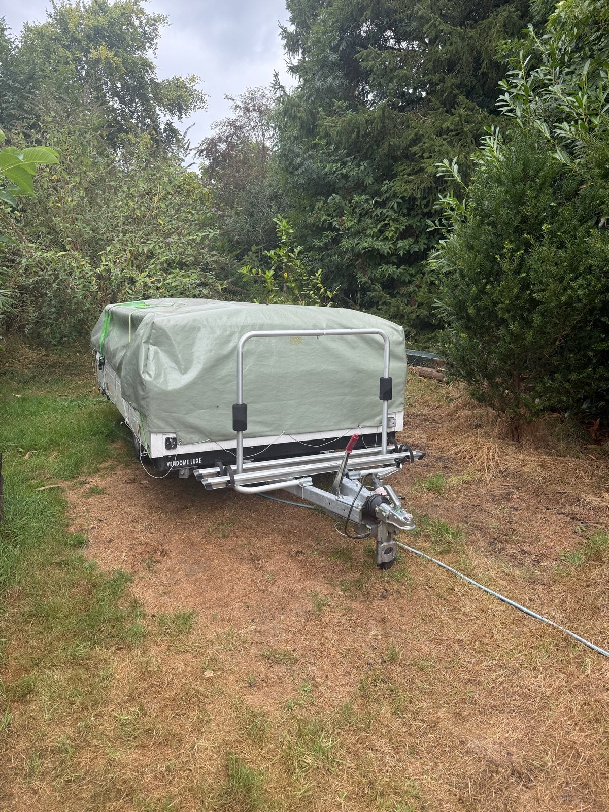 Trigano Vendome Deluxe vouwwagen met fietsendrager, Caravans en Kamperen, Ophalen, Aanwezig, Trigano