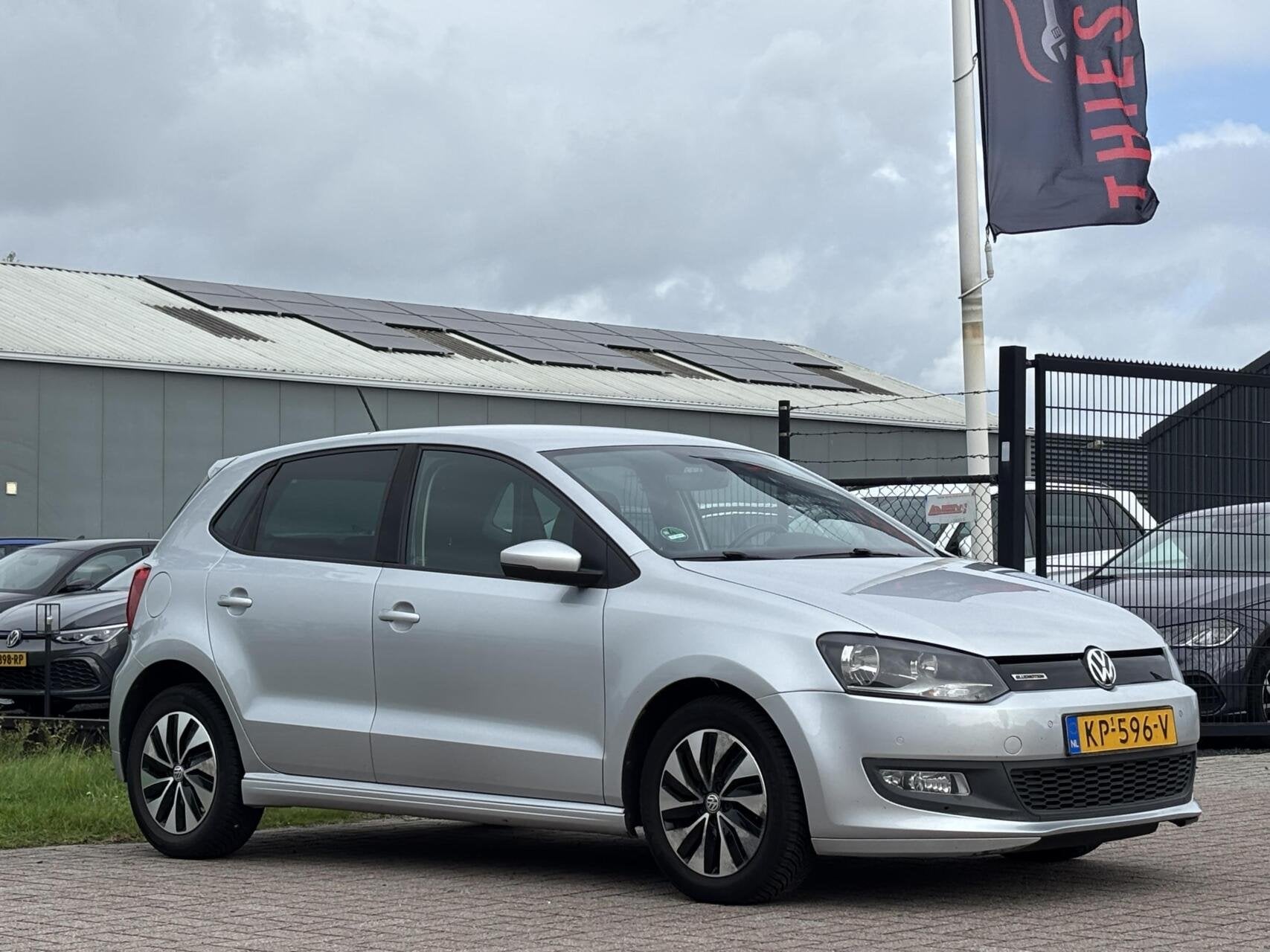 Volkswagen Polo 1.0 BlueMotion Connected Series cruise pdc, Auto's, Voorwielaandrijving, 95 pk, Handgeschakeld, 3 cilinders