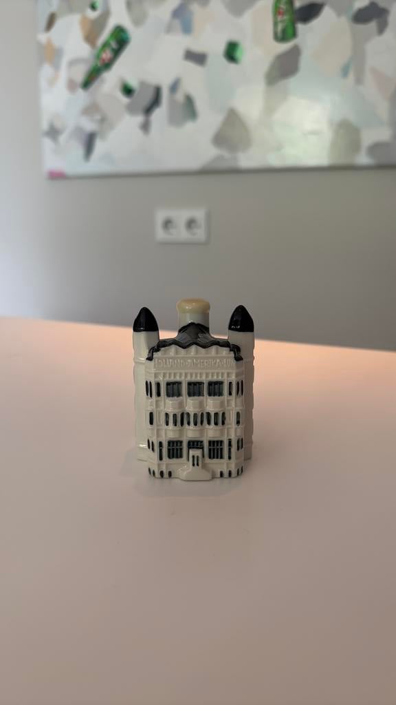 KLM huisje 97 – Hotel New York Rotterdam – Delft Blue Bols, Ophalen of Verzenden, Zo goed als nieuw