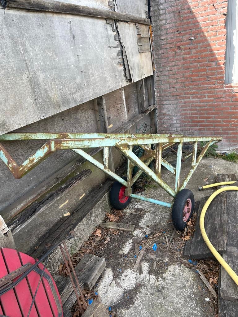 Oude transportkar met wielen, Doe-het-zelf en Verbouw, Transportwagens, Ophalen of Verzenden, Gebruikt, Transportkar