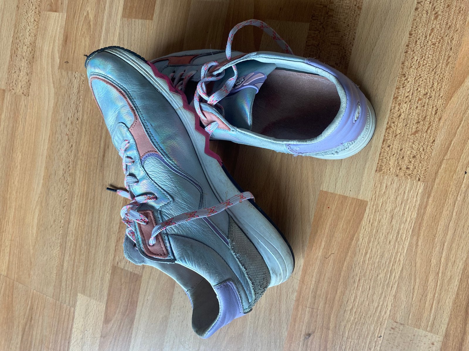 Sneakers Van Bommel, Kleding | Dames, Schoenen, Ophalen of Verzenden, Sneakers of Gympen, Roze, Gedragen