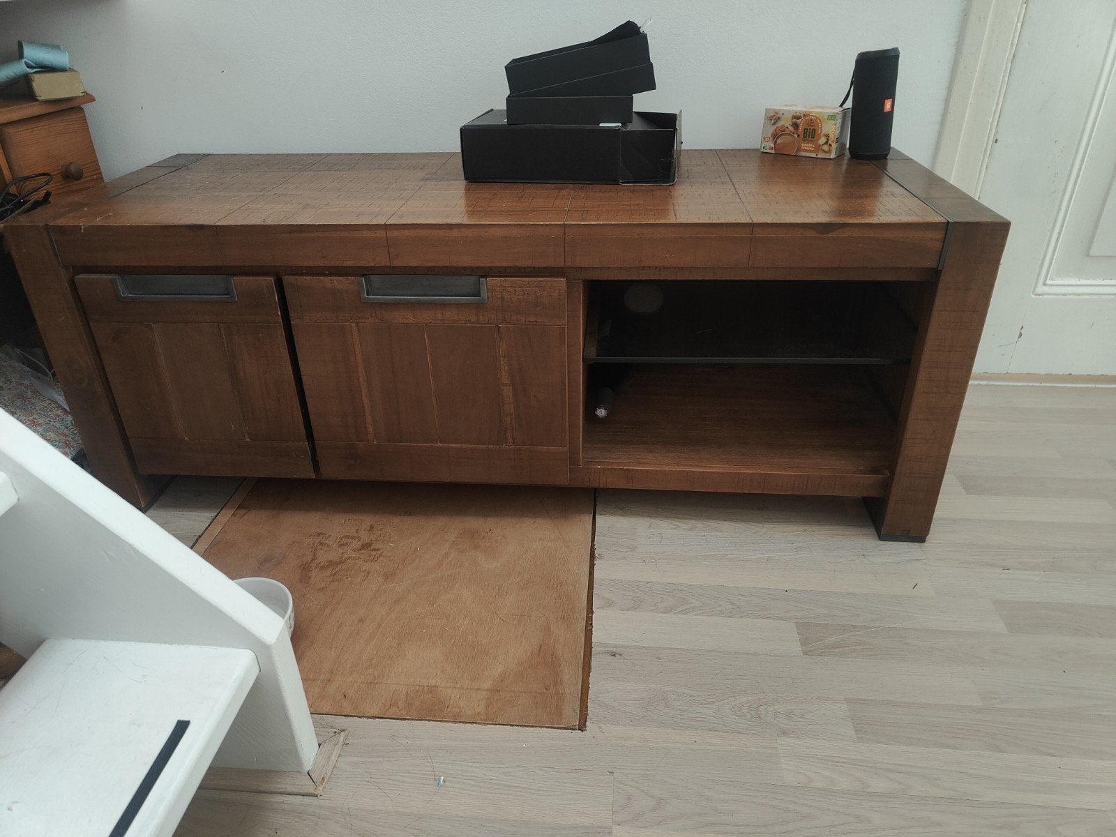 mooi, stevig houten dressoir/tv meubel, Huis en Inrichting, Ophalen, Gebruikt, Kersenhout, 150 tot 200 cm