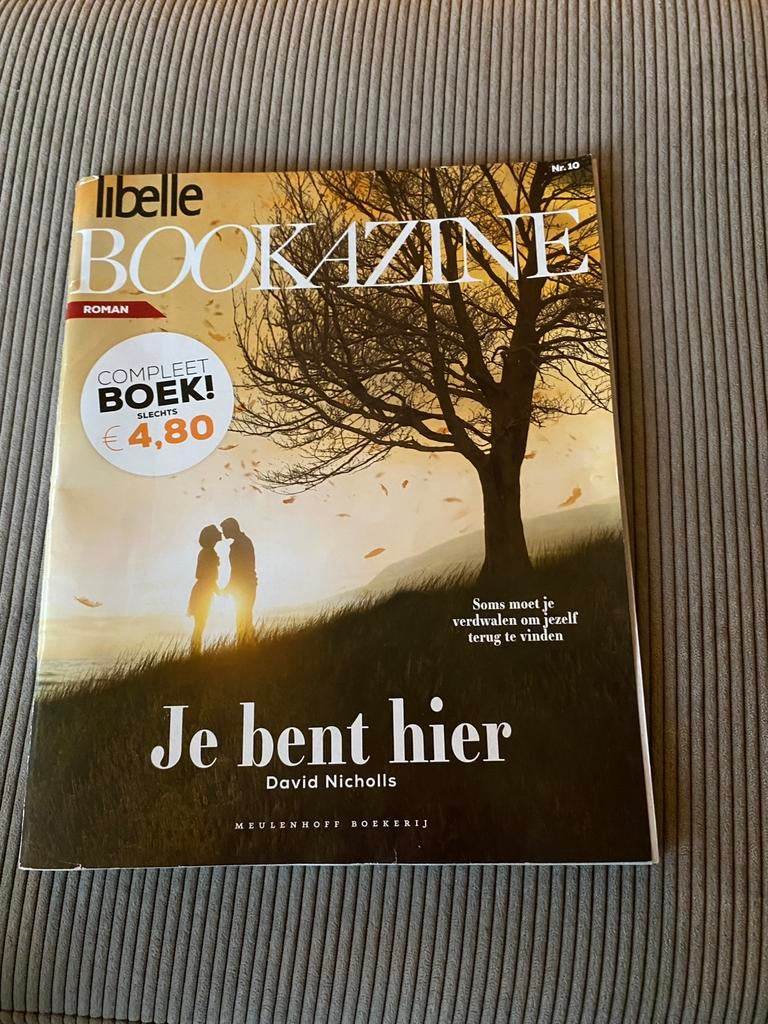 Je bent hier - David Nicholls (Bookazine), Boeken, Romans, Zo goed als nieuw, Ophalen of Verzenden