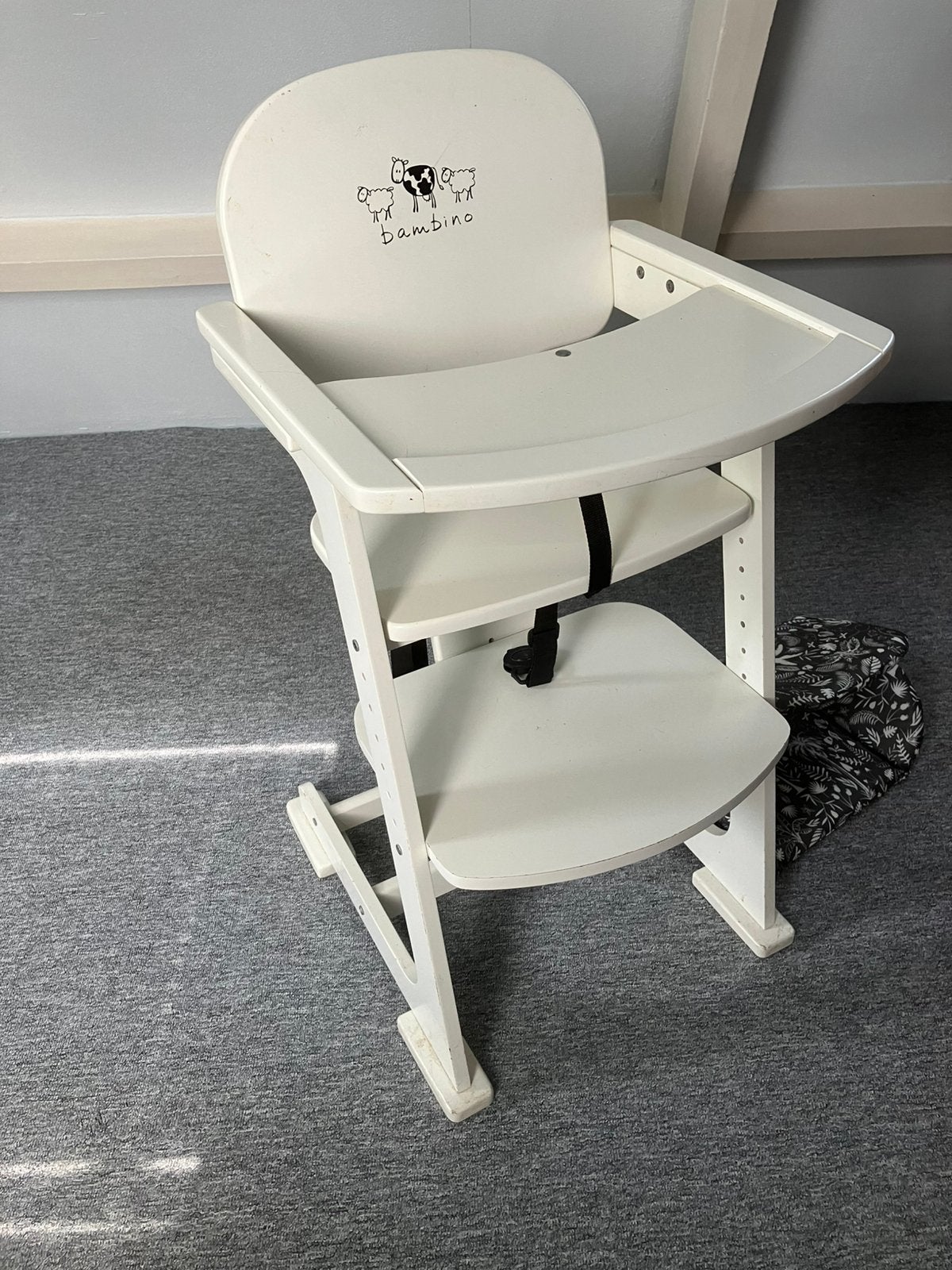 Bambino kinderstoel, Ophalen, Zo goed als nieuw, Meegroeistoel, Gordel(s)
