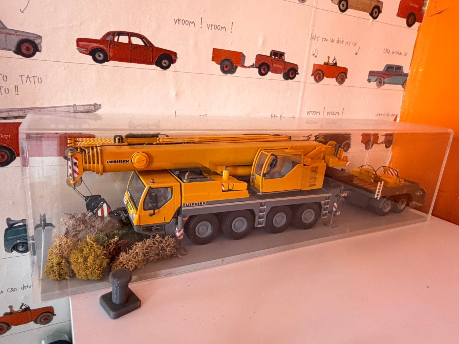 Liebherr diorama, Hobby en Vrije tijd, Ophalen of Verzenden, Zo goed als nieuw, Hijskraan, Tractor of Landbouw, Conrad