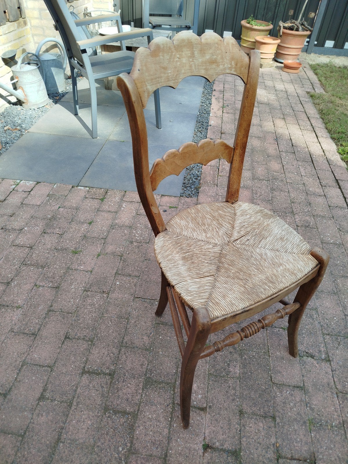 Antiek stoeltje hout met rieten zitting, Ophalen