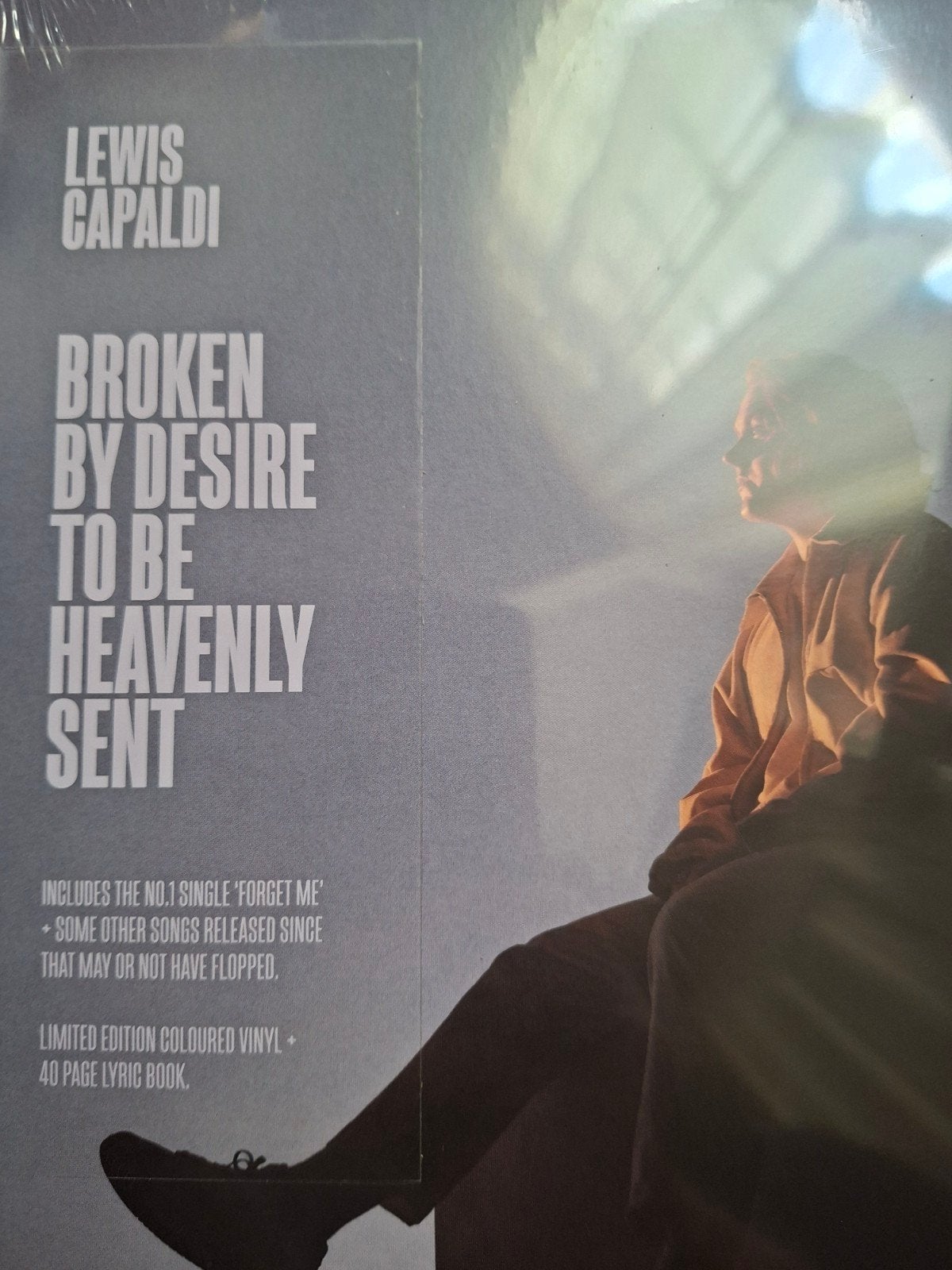 lp Lewis Capaldi - Broken by desire BLAUW VINYL NIEUW!!, Ophalen of Verzenden, Nieuw in verpakking, 12 inch