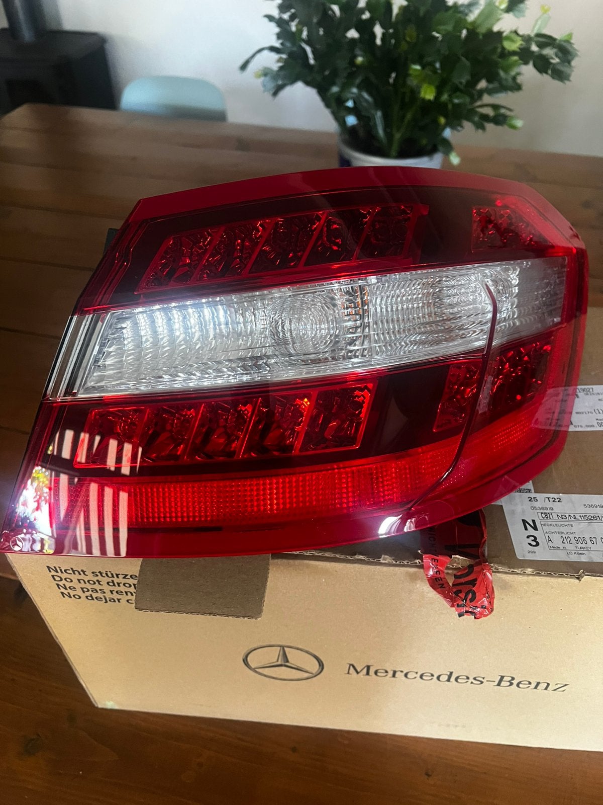 Rechter achterlicht  Mercedes E klasse w212, Auto-onderdelen, Verlichting, Ophalen of Verzenden, Nieuw