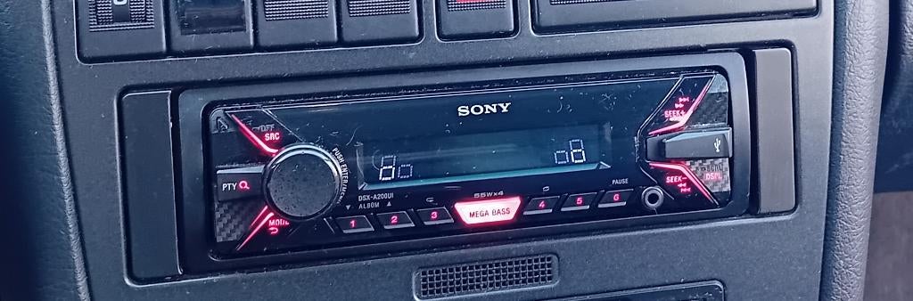 Sony DSXA200 UI 4x55W usb/mp3/iPod autoradio, Ophalen of Verzenden