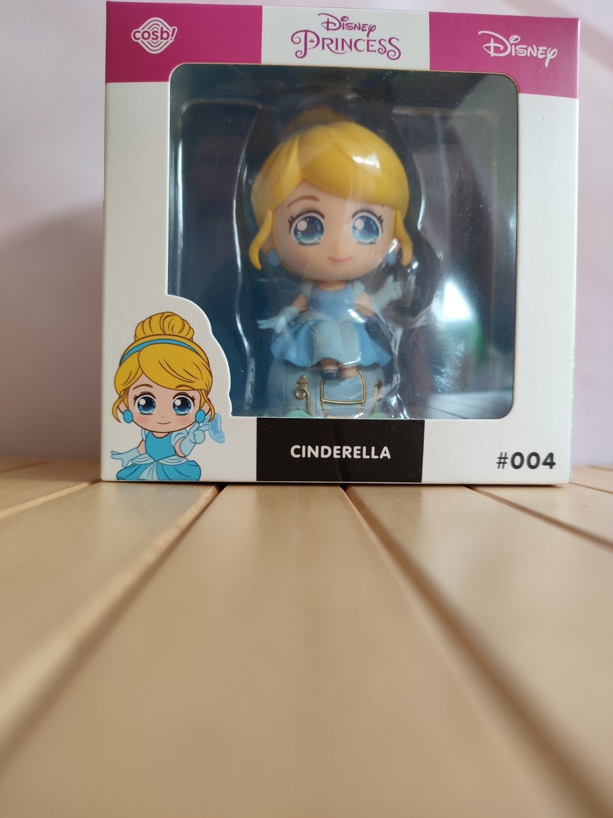 Disney Cinderella Hot Toys Cosbi Series Nieuw, Ophalen of Verzenden, Overige figuren, Zo goed als nieuw, Beeldje of Figuurtje