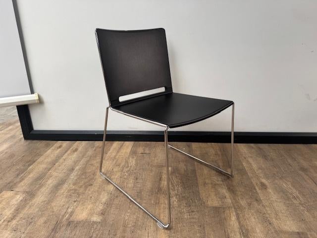 Stapelbare stoel Pep Markant, Huis en Inrichting, Stoelen, Gebruikt, Eén, Kunststof, Zwart, Ophalen