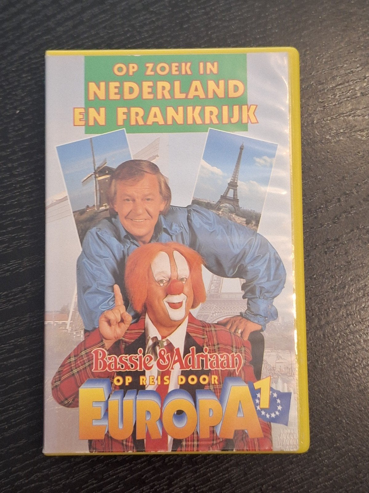 Bassie & Adriaan: Op zoek in Nederland en Frankrijk VHS, Alle leeftijden, Ophalen of Verzenden, Gebruikt, Nederlandstalig