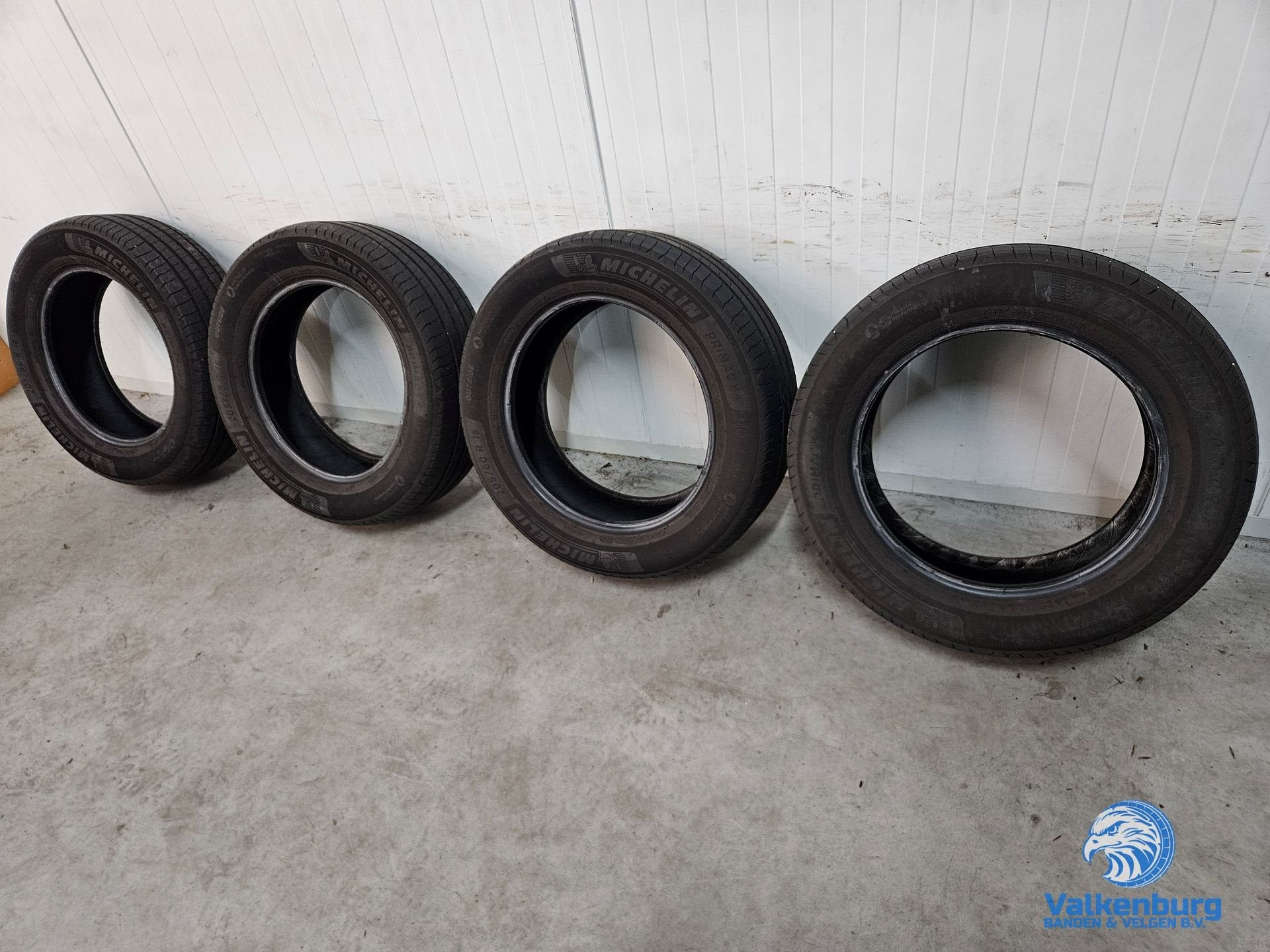 5-6mm! Zomerbanden 205/60R16 Michelin Primacy 4